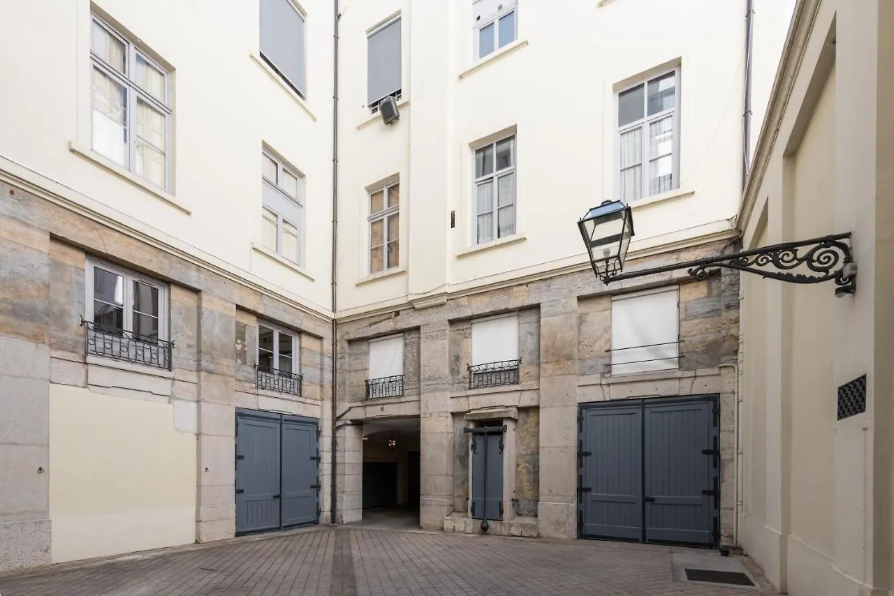 Le Clockwork - T4 Spacieux A Bellecour Apartment Lyon